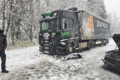 20231128_105610000_iOS-1